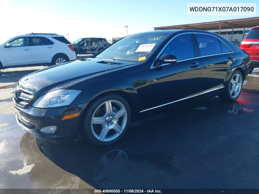 2007 Mercedes-Benz S 550 VIN: WDDNG71X07A017090 Lot: 40690055