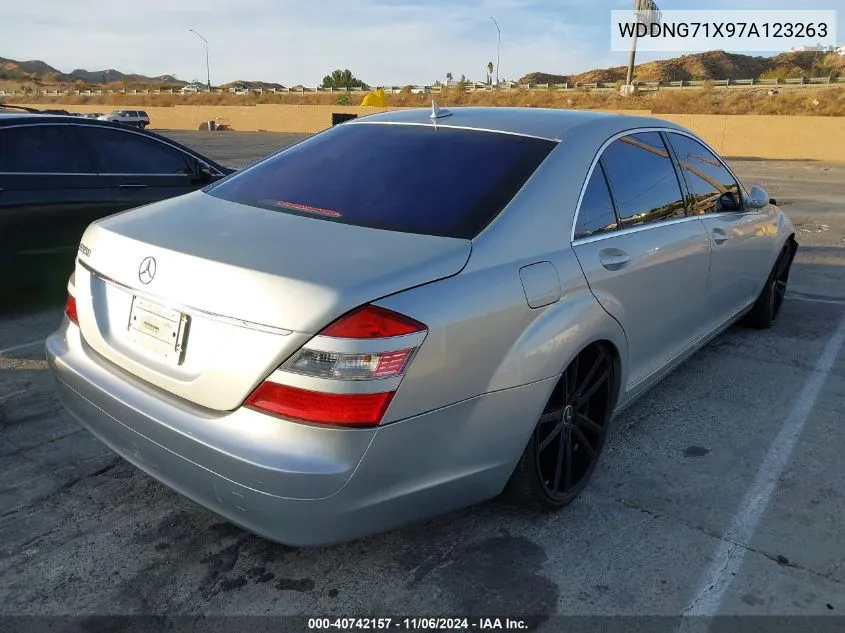 2007 Mercedes-Benz S 550 VIN: WDDNG71X97A123263 Lot: 40742157