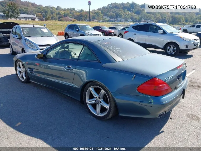 2004 Mercedes-Benz Sl 500 500 VIN: WDBSK75F74F064790 Lot: 40660123