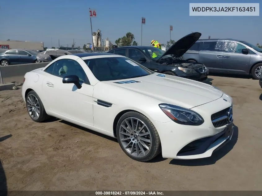 2019 Mercedes-Benz Slc 300 VIN: WDDPK3JA2KF163451 Lot: 39818242