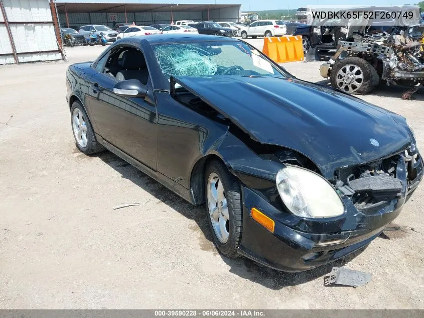 2002 Mercedes-Benz Slk 320 VIN: WDBKK65F52F260749 Lot: 39590228