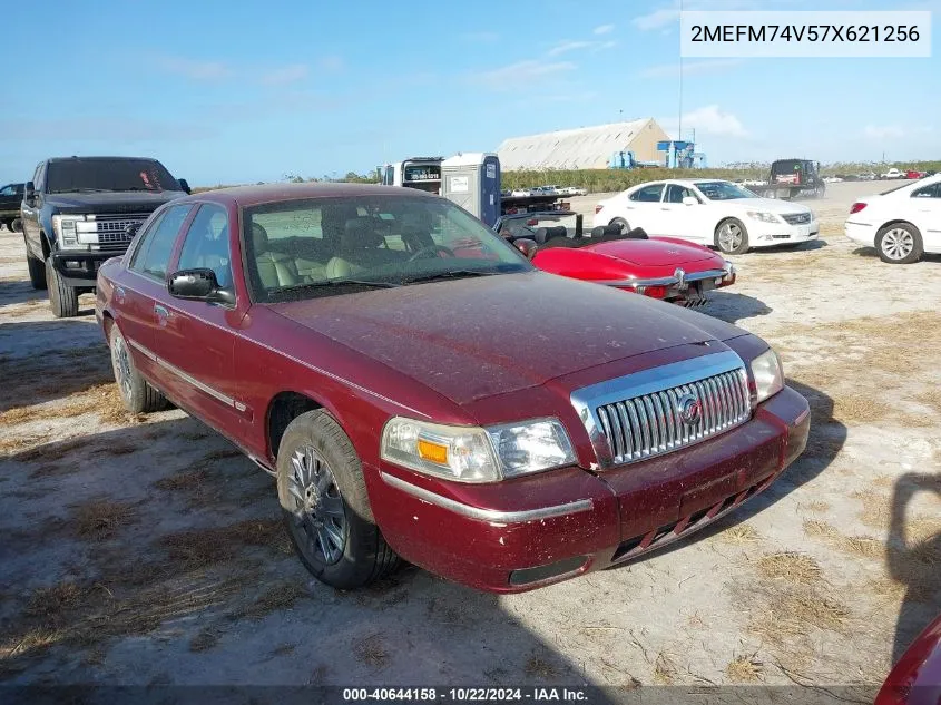 2007 Mercury Grand Marquis Gs VIN: 2MEFM74V57X621256 Lot: 40644158