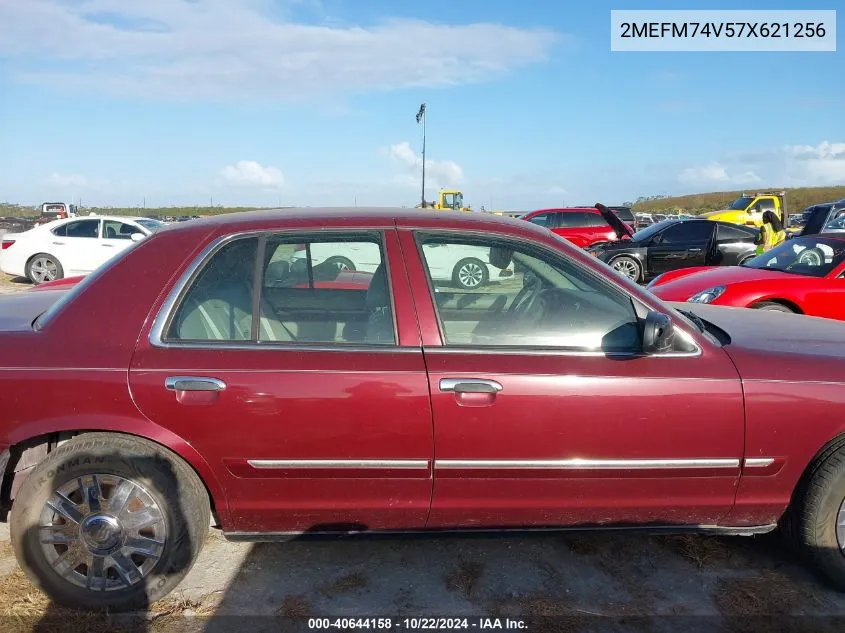 2007 Mercury Grand Marquis Gs VIN: 2MEFM74V57X621256 Lot: 40644158