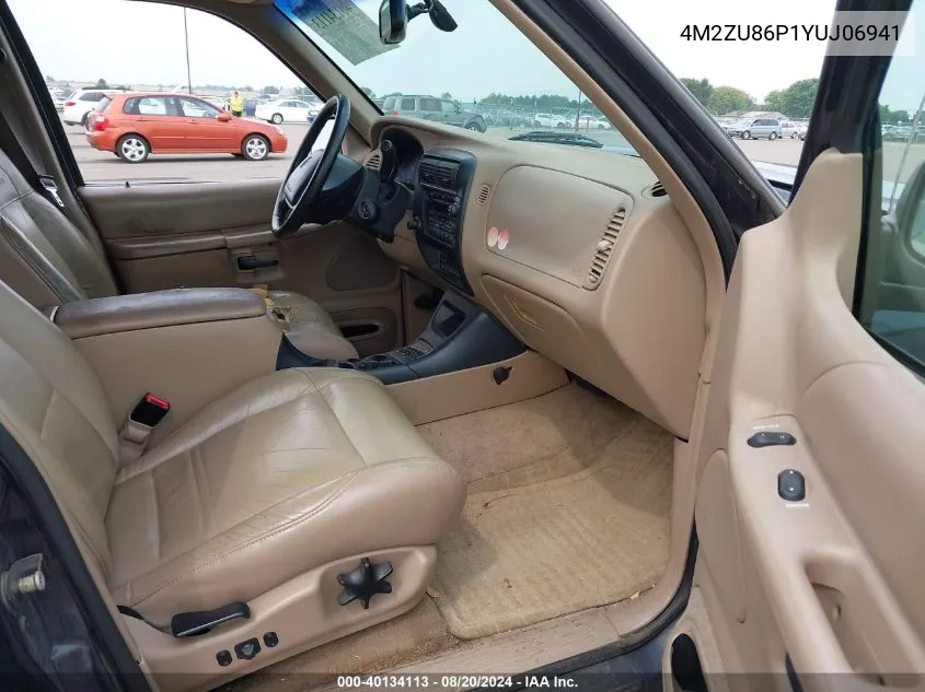 2000 Mercury Mountaineer VIN: 4M2ZU86P1YUJ06941 Lot: 40134113