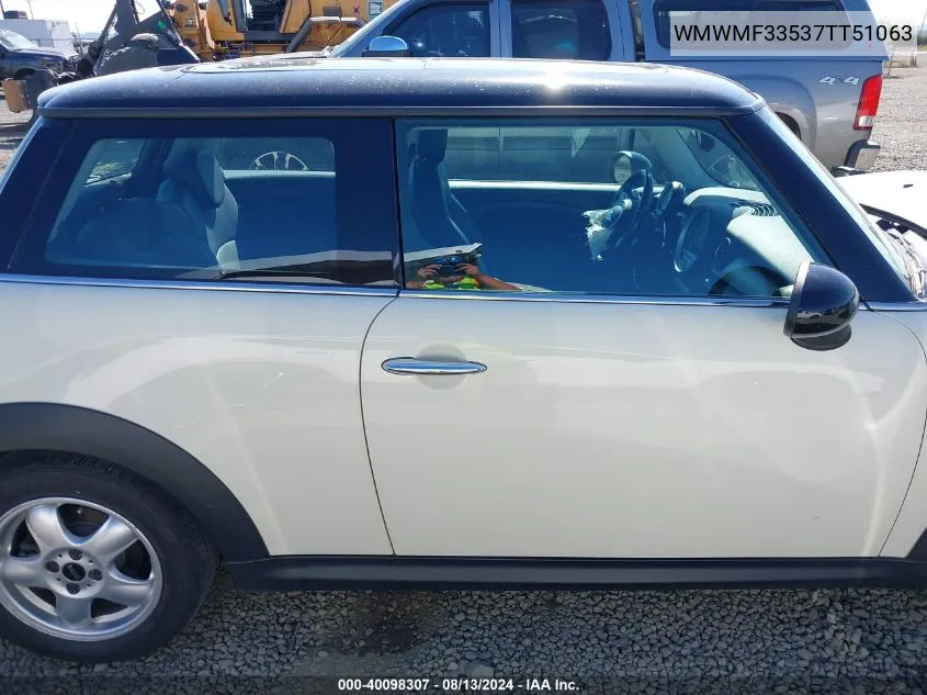 2007 Mini Cooper VIN: WMWMF33537TT51063 Lot: 40098307