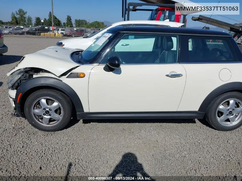 2007 Mini Cooper VIN: WMWMF33537TT51063 Lot: 40098307