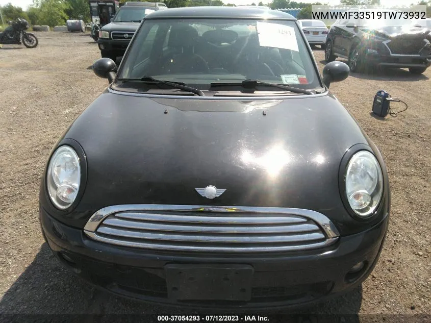 2009 Mini Cooper Hardtop VIN: WMWMF33519TW73932 Lot: 37054293