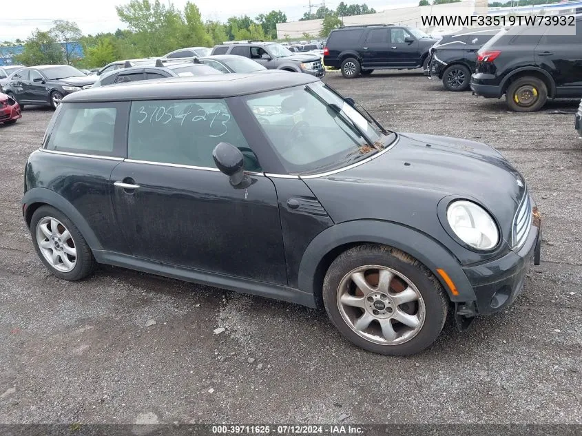 2009 Mini Cooper VIN: WMWMF33519TW73932 Lot: 39711625