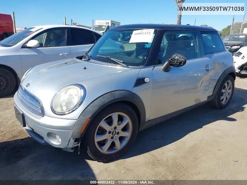 2009 Mini Cooper VIN: WMWMF33509TW71038 Lot: 40802432