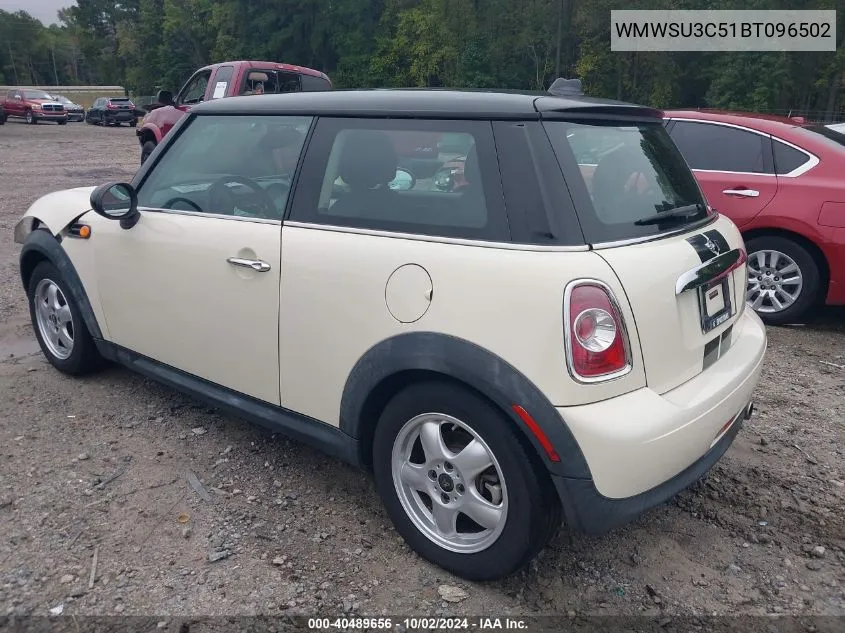 2011 Mini Cooper VIN: WMWSU3C51BT096502 Lot: 40489656