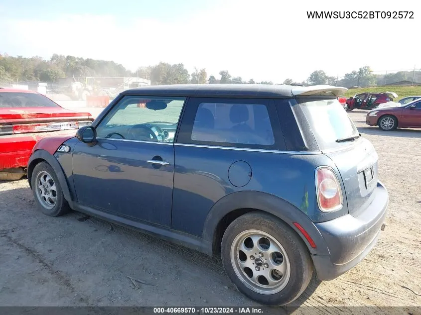 2011 Mini Cooper VIN: WMWSU3C52BT092572 Lot: 40669570