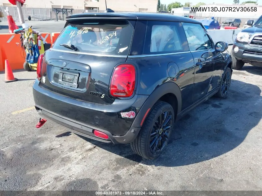 2024 Mini Se Hardtop Cooper VIN: WMW13DJ07R2V30658 Lot: 40381973