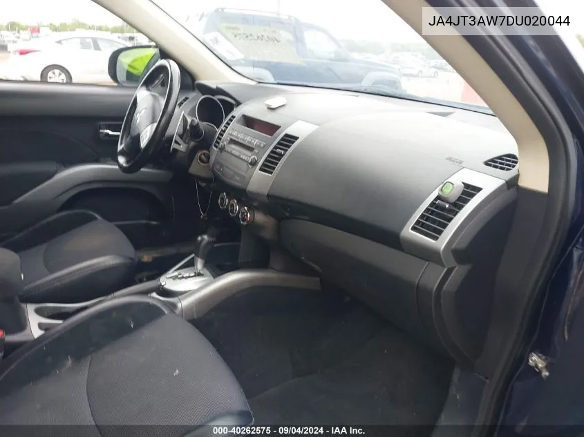 JA4JT3AW7DU020044 2013 Mitsubishi Outlander Se