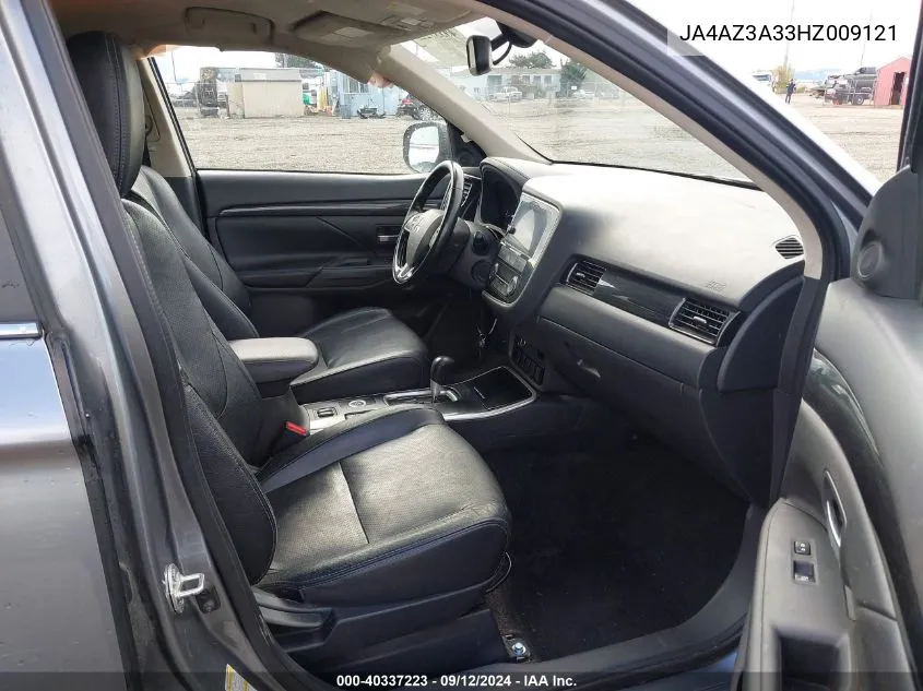 JA4AZ3A33HZ009121 2017 Mitsubishi Outlander Se/Sel