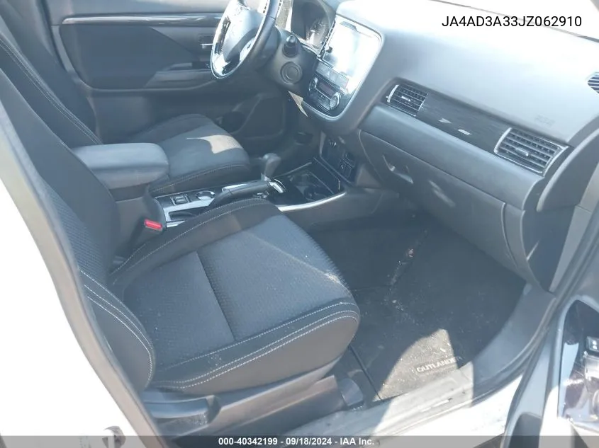 JA4AD3A33JZ062910 2018 Mitsubishi Outlander Le