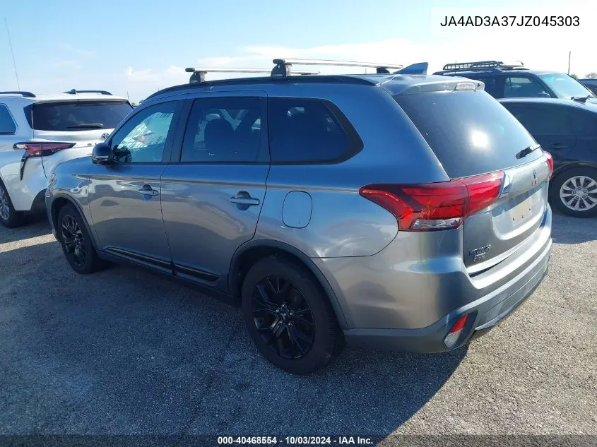 JA4AD3A37JZ045303 2018 Mitsubishi Outlander Le