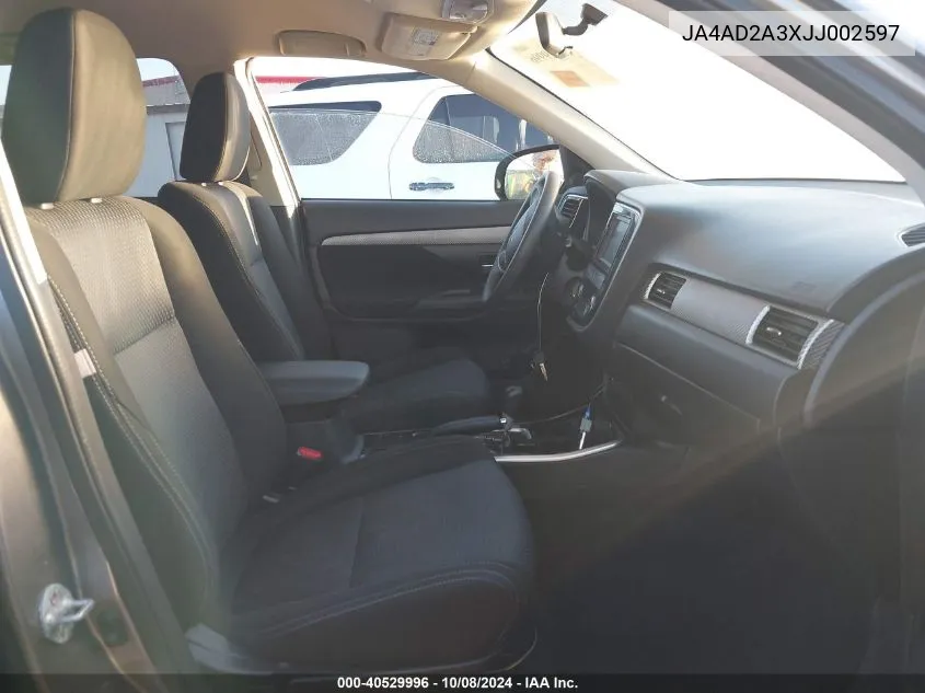 JA4AD2A3XJJ002597 2018 Mitsubishi Outlander Es