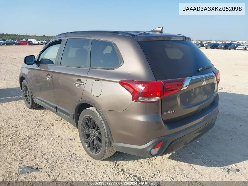 2019 Mitsubishi Outlander Se/Sel/Le VIN: JA4AD3A3XKZ052098 Lot: 39957777