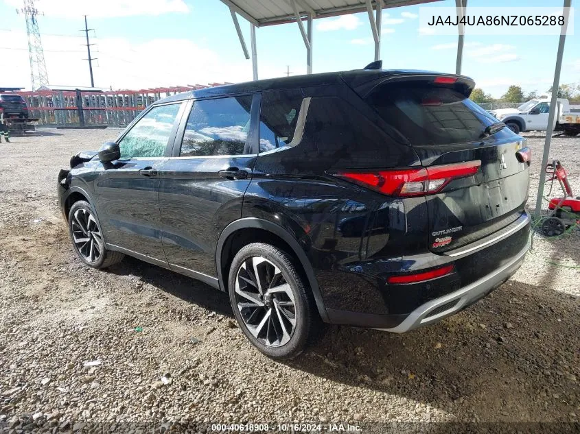 2022 Mitsubishi Outlander Black Edition /Se 2.5 /Se Launch Edition VIN: JA4J4UA86NZ065288 Lot: 40618908