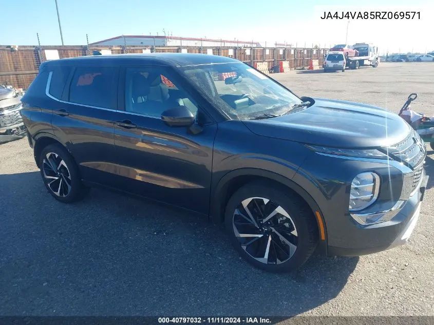 2024 Mitsubishi Outlander Se 2.5 /Se Black Edition /Se Black Edition W/Pano Roof /Se Ralliart VIN: JA4J4VA85RZ069571 Lot: 40797032