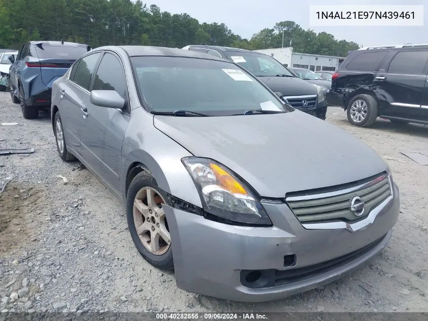 2007 Nissan Altima 2.5 S VIN: 1N4AL21E97N439461 Lot: 40282555