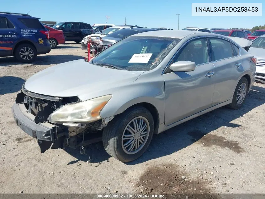 2013 Nissan Altima 2.5 S VIN: 1N4AL3AP5DC258453 Lot: 40698932