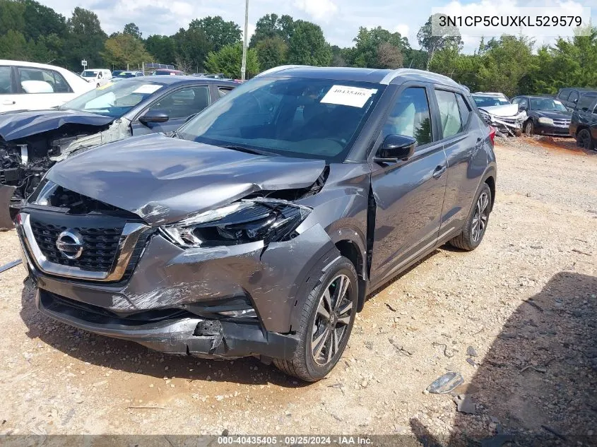 2019 Nissan Kicks Sr VIN: 3N1CP5CUXKL529579 Lot: 40435405