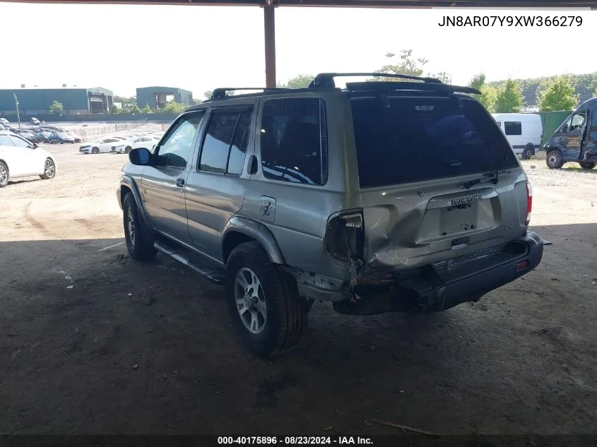 1999 Nissan Pathfinder Le/Se/Xe VIN: JN8AR07Y9XW366279 Lot: 40175896