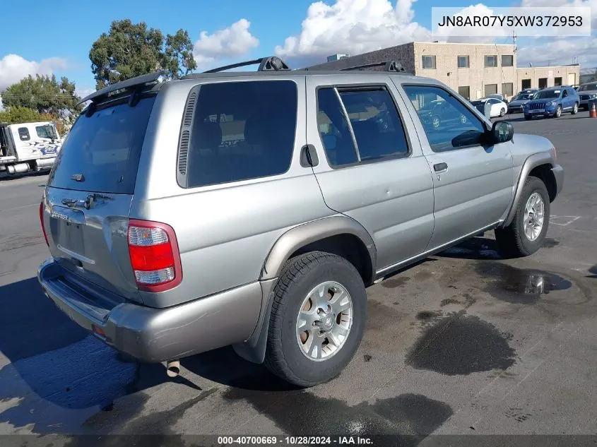 1999 Nissan Pathfinder Le/Se/Xe VIN: JN8AR07Y5XW372953 Lot: 40700669