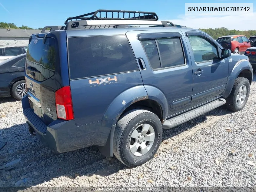 2005 Nissan Pathfinder Se VIN: 5N1AR18W05C788742 Lot: 40259396