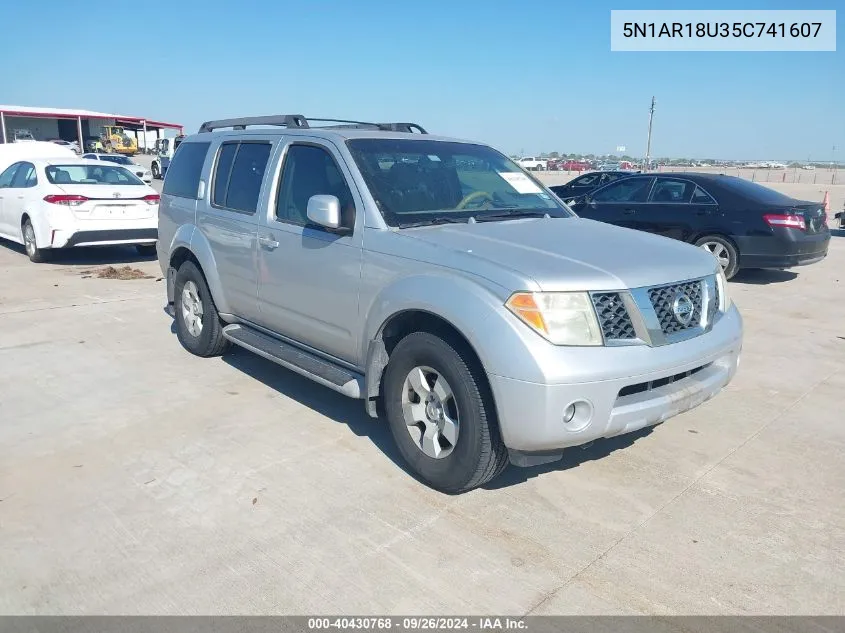 2005 Nissan Pathfinder Le/Se/Xe VIN: 5N1AR18U35C741607 Lot: 40430768