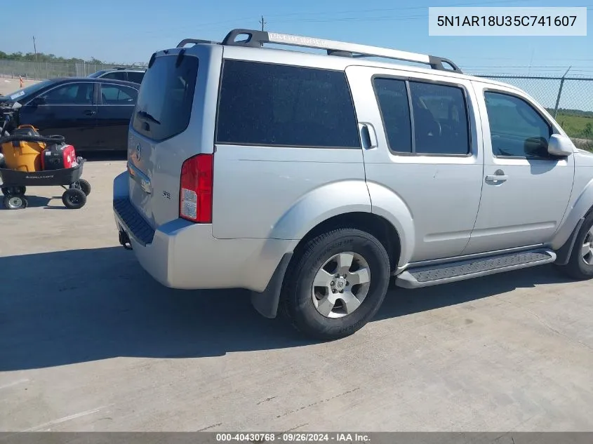 2005 Nissan Pathfinder Le/Se/Xe VIN: 5N1AR18U35C741607 Lot: 40430768