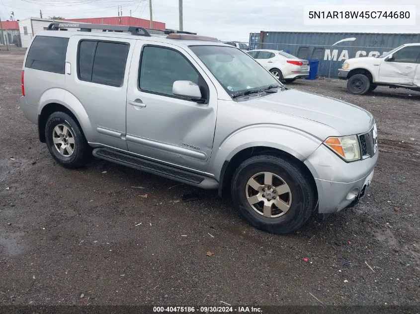 2005 Nissan Pathfinder Se Off-Road VIN: 5N1AR18W45C744680 Lot: 40475186