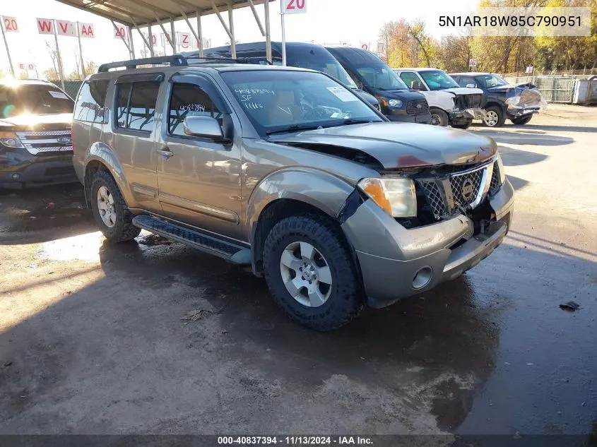 2005 Nissan Pathfinder Se VIN: 5N1AR18W85C790951 Lot: 40837394