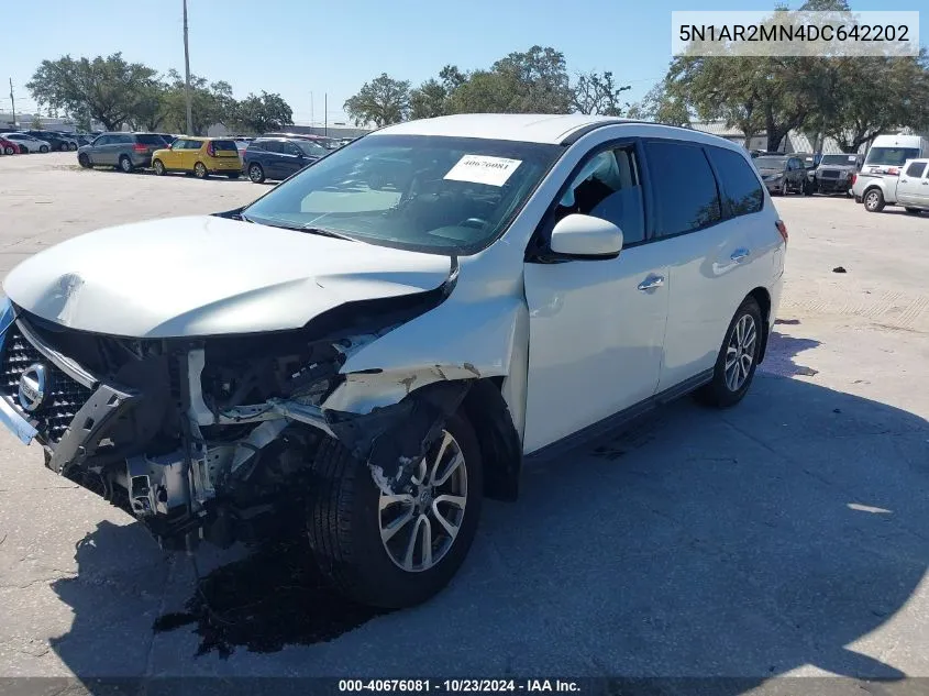 2013 Nissan Pathfinder S VIN: 5N1AR2MN4DC642202 Lot: 40676081