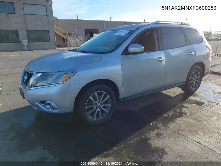 2015 Nissan Pathfinder Platinum/S/Sl/Sv VIN: 5N1AR2MNXFC600250 Lot: 40904440