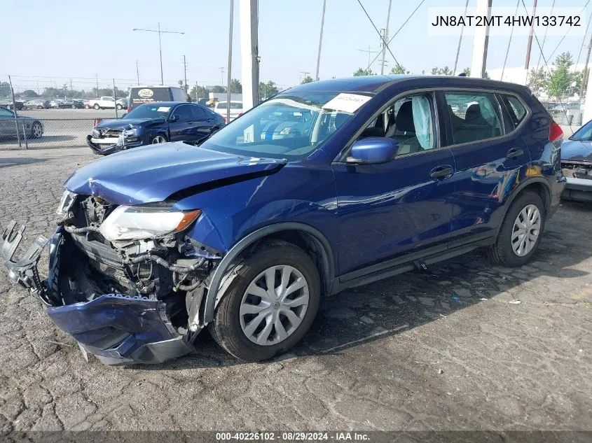 2017 Nissan Rogue S VIN: JN8AT2MT4HW133742 Lot: 40226102