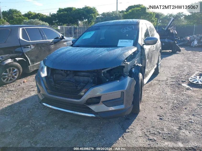 2017 Nissan Rogue S VIN: JN8AT2MT2HW135067 Lot: 40399279