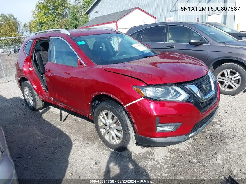 2018 Nissan Rogue S/Sl/Sv VIN: 5N1AT2MT6JC807887 Lot: 40371756