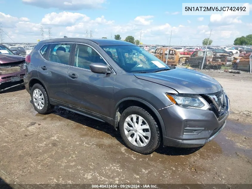 2018 Nissan Rogue S VIN: 5N1AT2MV6JC742492 Lot: 40433434