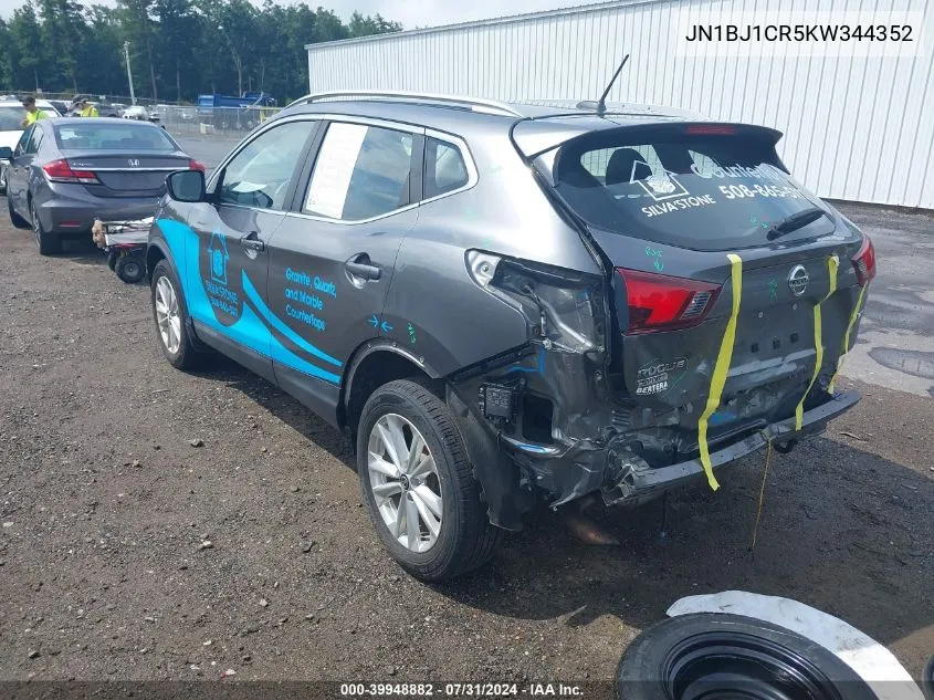 JN1BJ1CR5KW344352 2019 Nissan Rogue Sport Sv