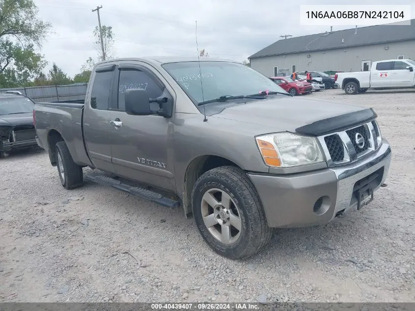 2007 Nissan Titan Xe/Se/Le VIN: 1N6AA06B87N242104 Lot: 40439407