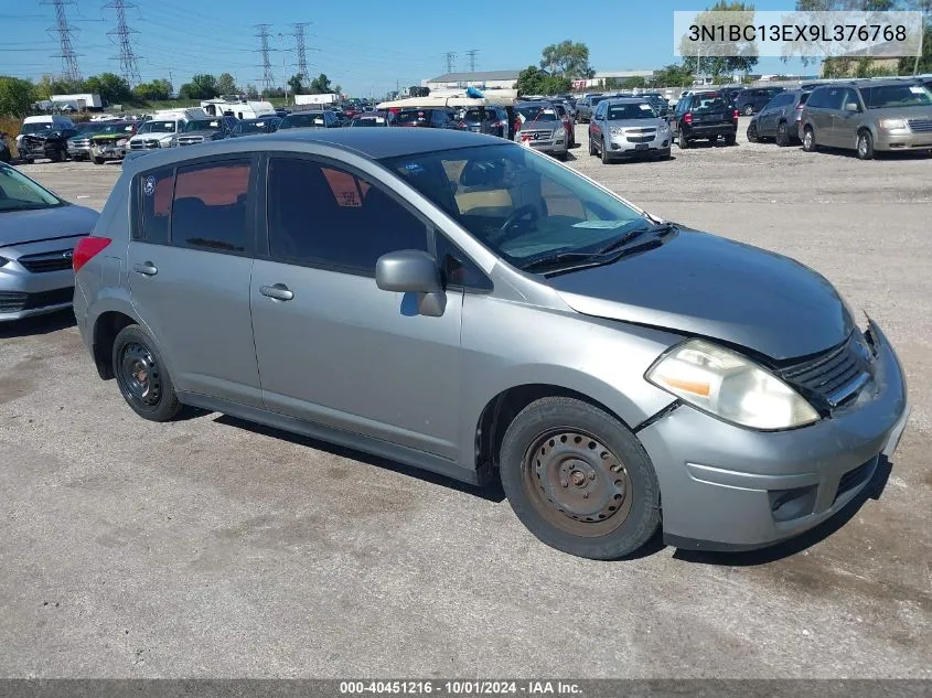 2009 Nissan Versa 1.8S VIN: 3N1BC13EX9L376768 Lot: 40451216