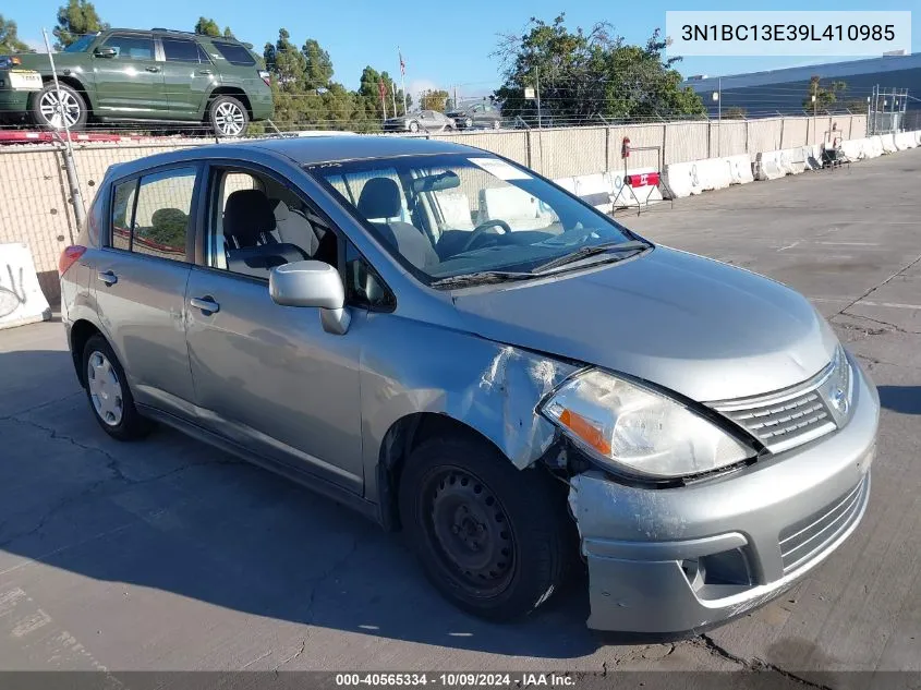 2009 Nissan Versa 1.8S VIN: 3N1BC13E39L410985 Lot: 40565334