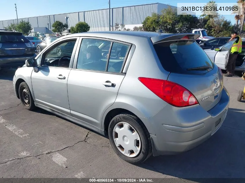 2009 Nissan Versa 1.8S VIN: 3N1BC13E39L410985 Lot: 40565334