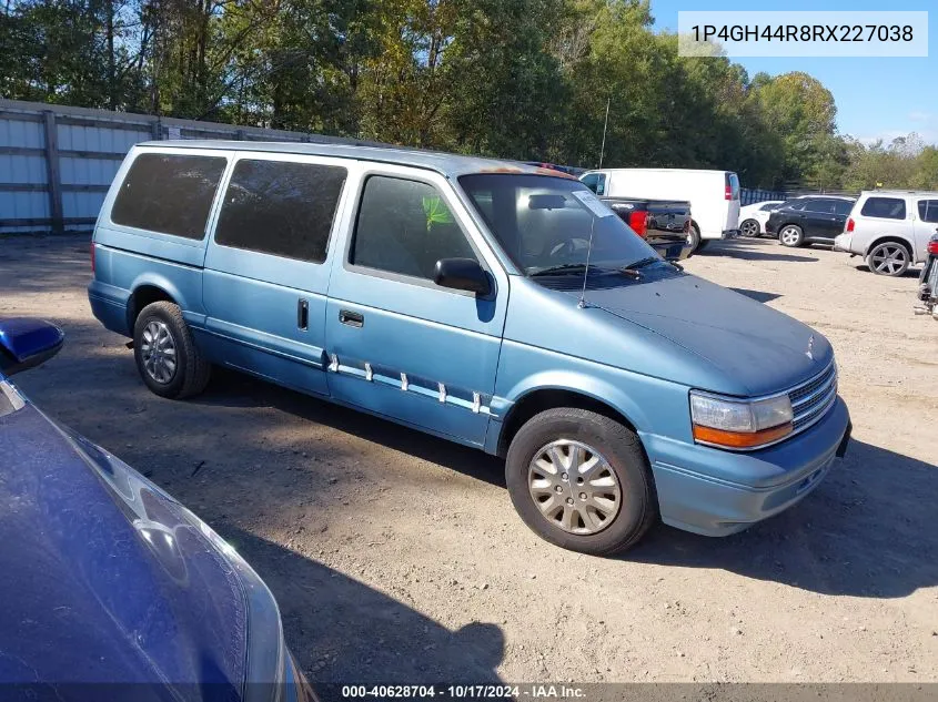 1994 Plymouth Grand Voyager Se VIN: 1P4GH44R8RX227038 Lot: 40628704