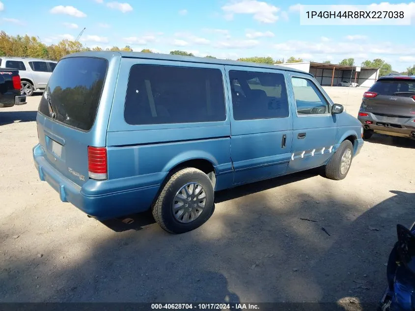 1994 Plymouth Grand Voyager Se VIN: 1P4GH44R8RX227038 Lot: 40628704