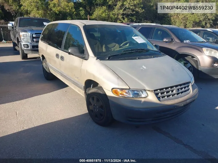 1998 Plymouth Grand Voyager Se VIN: 1P4GP44G2WB559230 Lot: 40851975