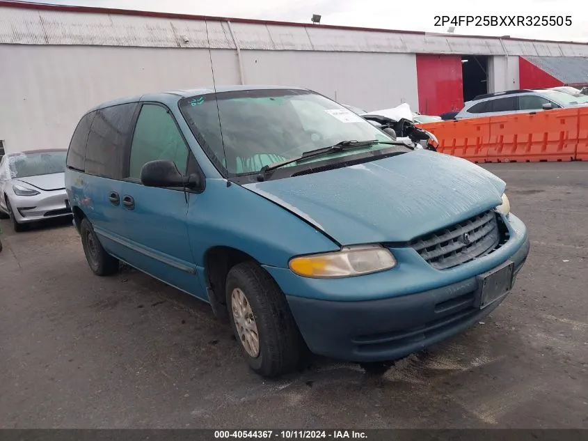 1999 Plymouth Voyager VIN: 2P4FP25BXXR325505 Lot: 40544367