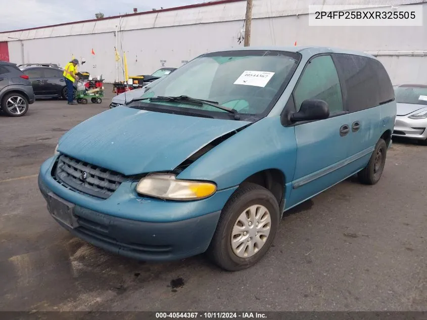 1999 Plymouth Voyager VIN: 2P4FP25BXXR325505 Lot: 40544367